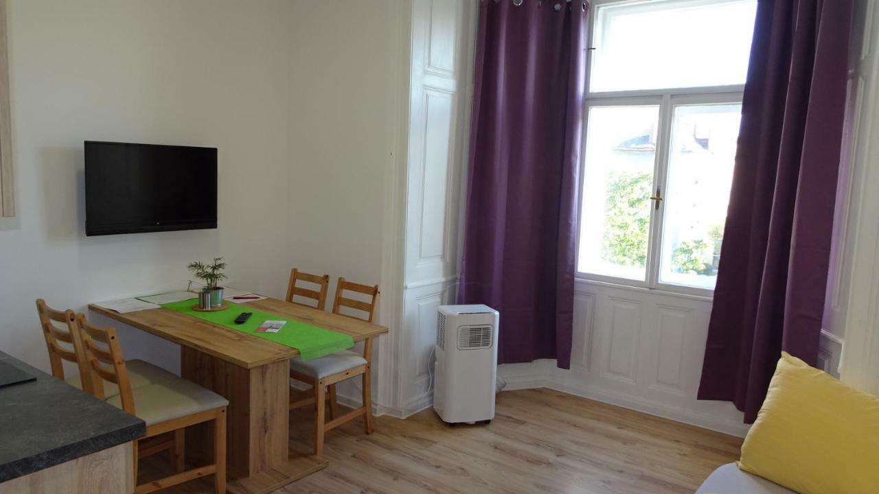 Luna Apartments Vienna Luaran gambar